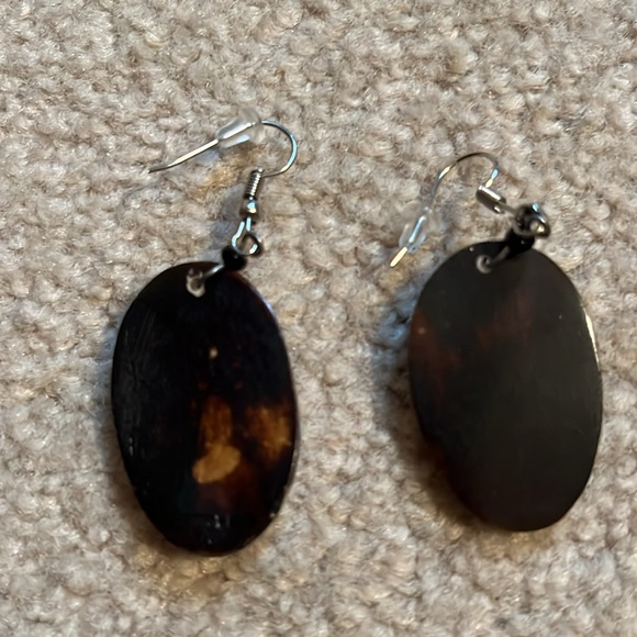 Earrings - Picture 2 of 3